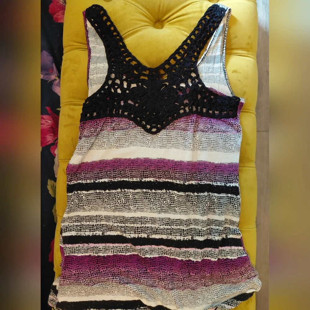 Tank Top Lot - Picture 3 of 3